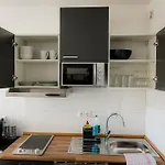 Apartamento *c4s* City Queensize Bett 2 Personen 4k Smart Tv Netflix Wifi Küche Dusche Wc Smart Check In Parkplatz