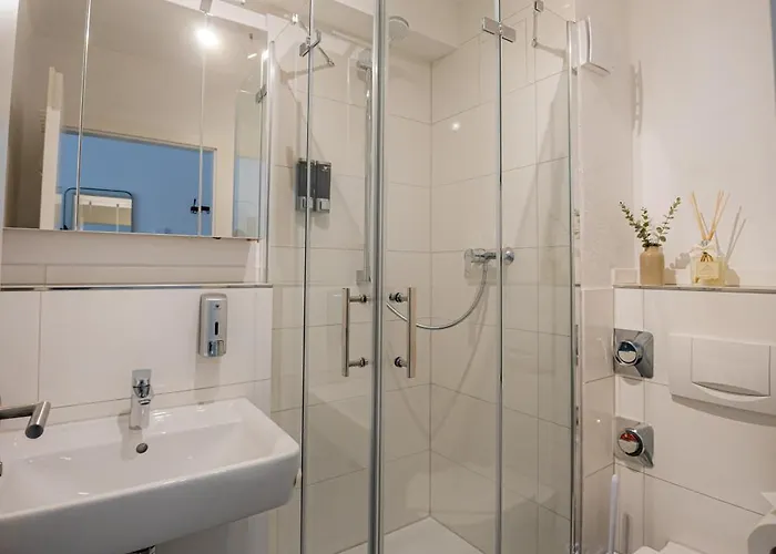 Διαμέρισμα Come4stay - Holzheim I Modern I Wlan I Kueche I Parkplatz I Smarttv Mit Netflix