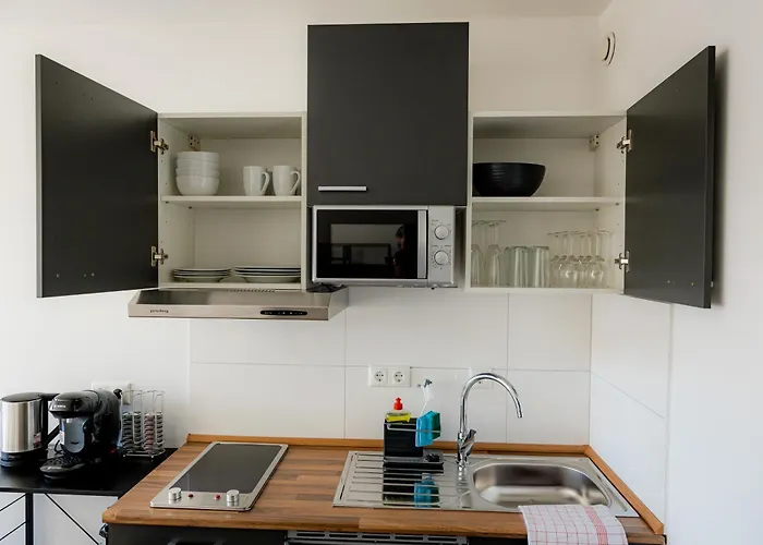 Διαμέρισμα Come4stay - Holzheim I Modern I Wlan I Kueche I Parkplatz I Smarttv Mit Netflix