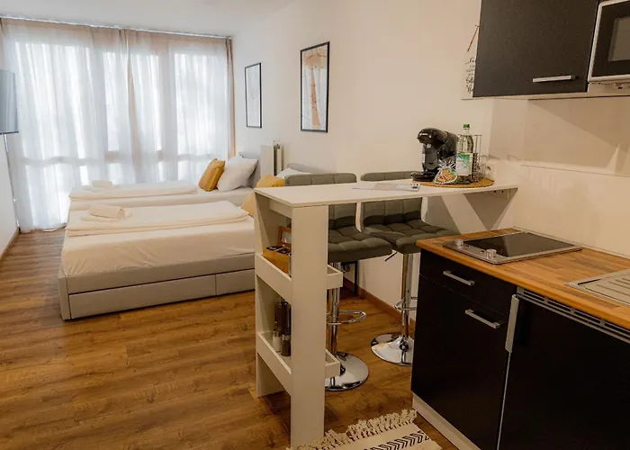 Διαμέρισμα Come4stay - Holzheim I Modern I Wlan I Kueche I Parkplatz I Smarttv Mit Netflix